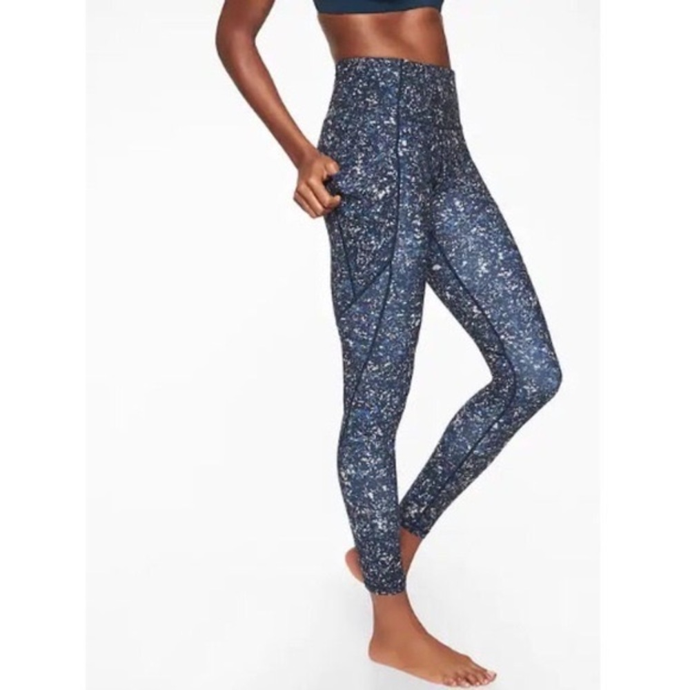 Athleta Sandstone Salutation Pocket Leggings Size Medium